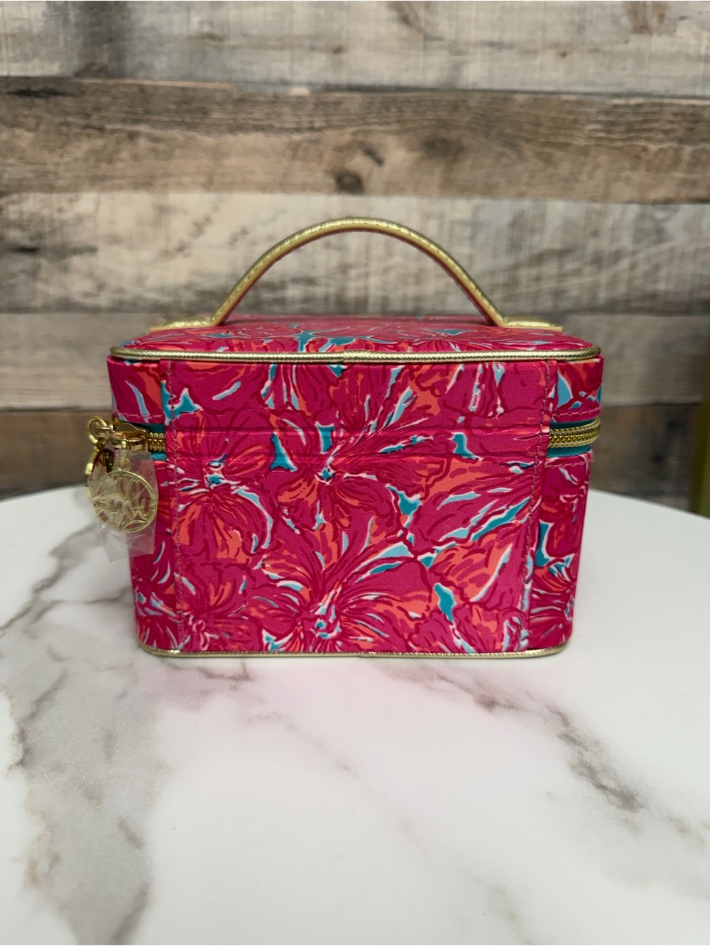 Lilly Pulitzer Nylon Cosmetic Train case w/ Floral Pattern - Picture 3 of 8